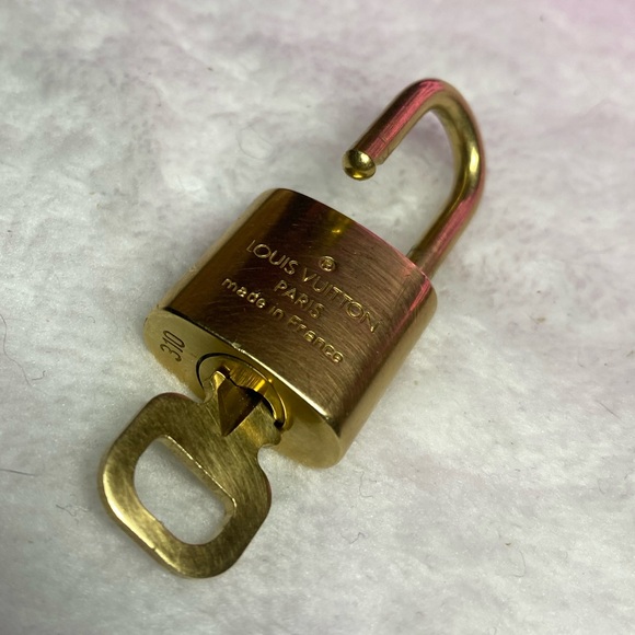 Louis Vuitton Lock & Key #310 - Picture 2 of 4